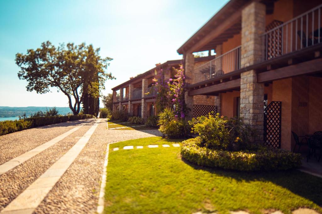 Domina Borgo degli Ulivi - Garda Lake - 3