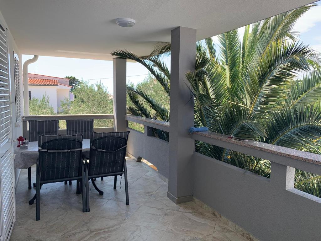 Apartments Fila — Hotel in Novalja