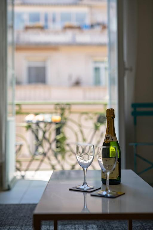 "Le Cappuccino" by EnjoyNice, central, balcony, airco - 3