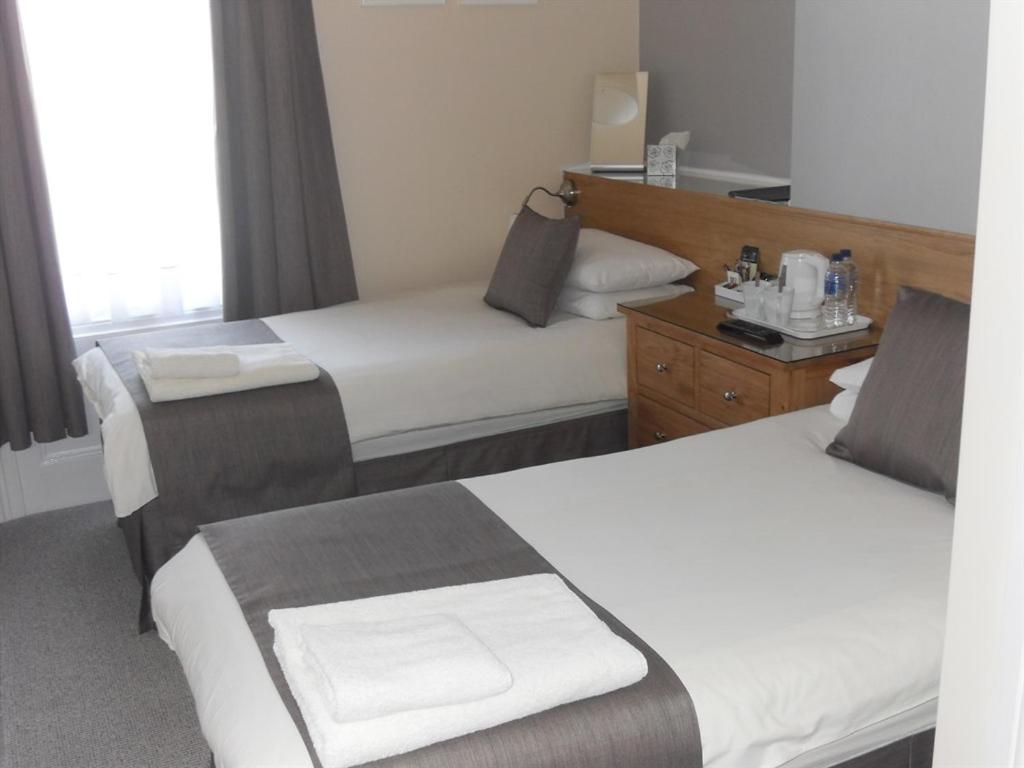 Powys Lodge photo