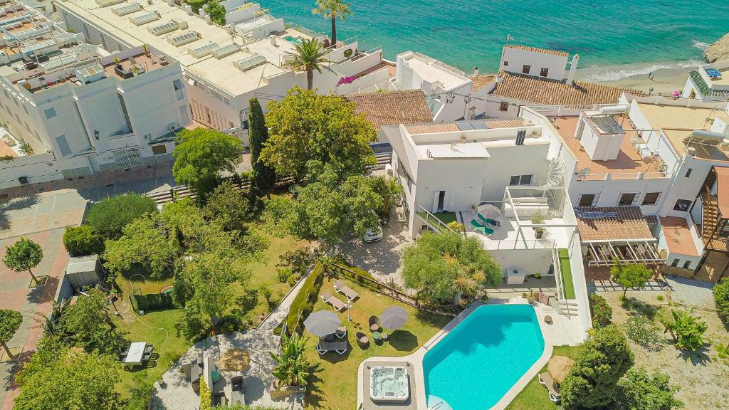 Resort con piscina privada en Calle Carabeo - 4