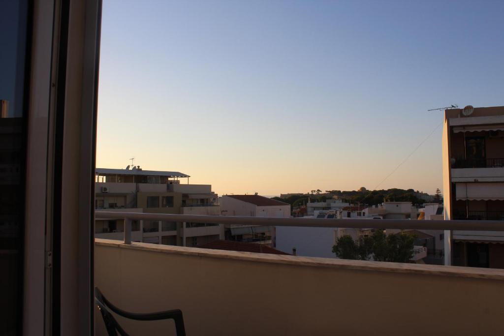 Le Chris Central Apartments photo