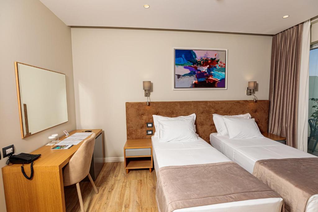 Sea View Hotel photo