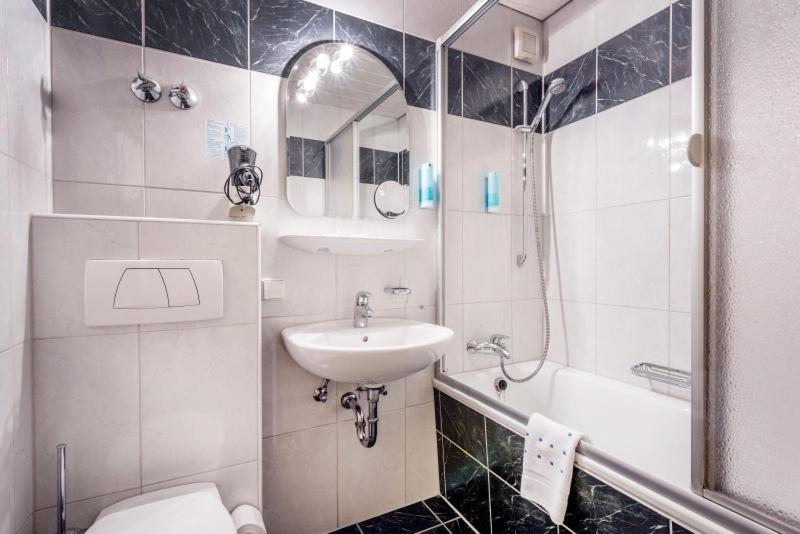Hotel Krone photo