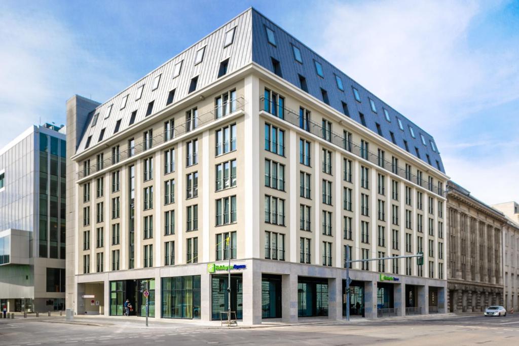 Holiday Inn Express Berlin - Alexanderplatz photo