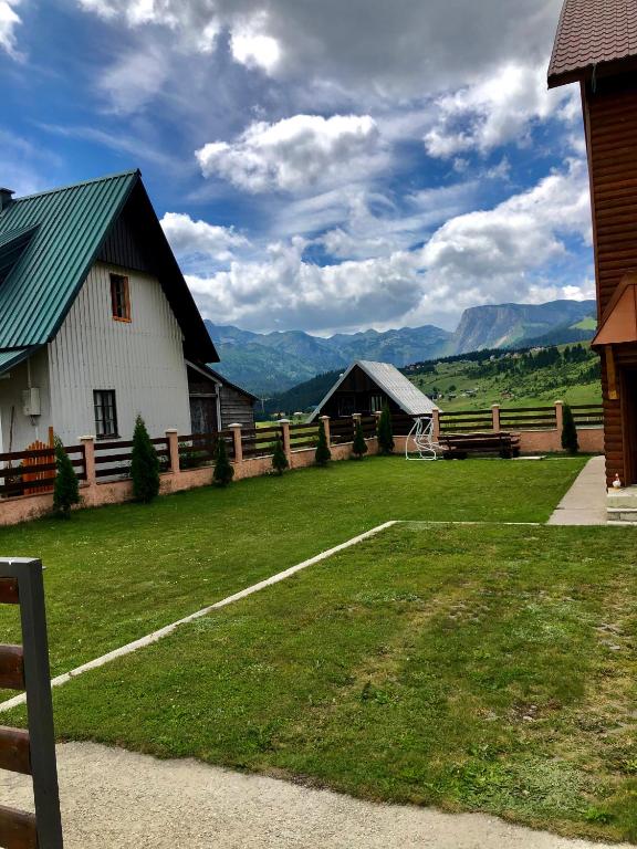 Zabljak centar - 3