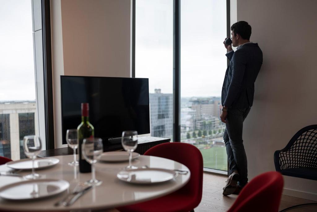 プレミアスイーツプラス アムステルダム (PREMIER SUITES PLUS Amsterdam)