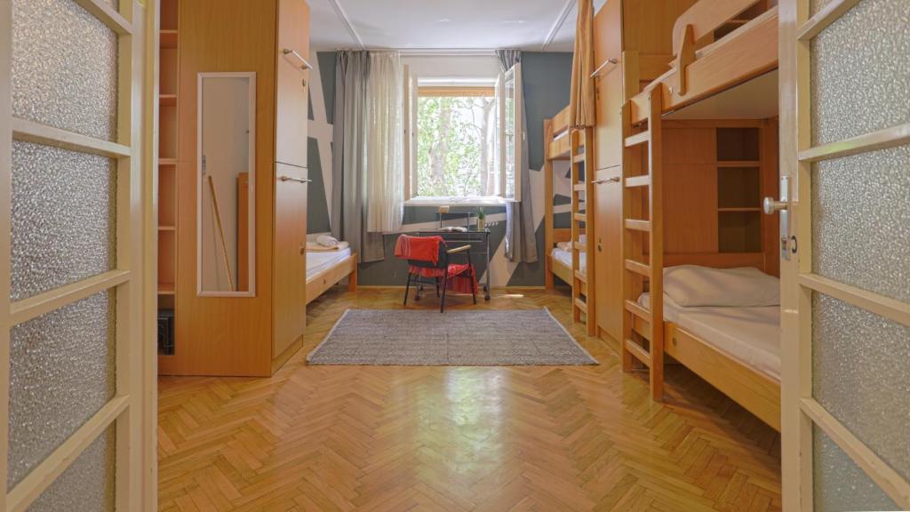 Tchaikovsky Hostel Split (T-Hostel)