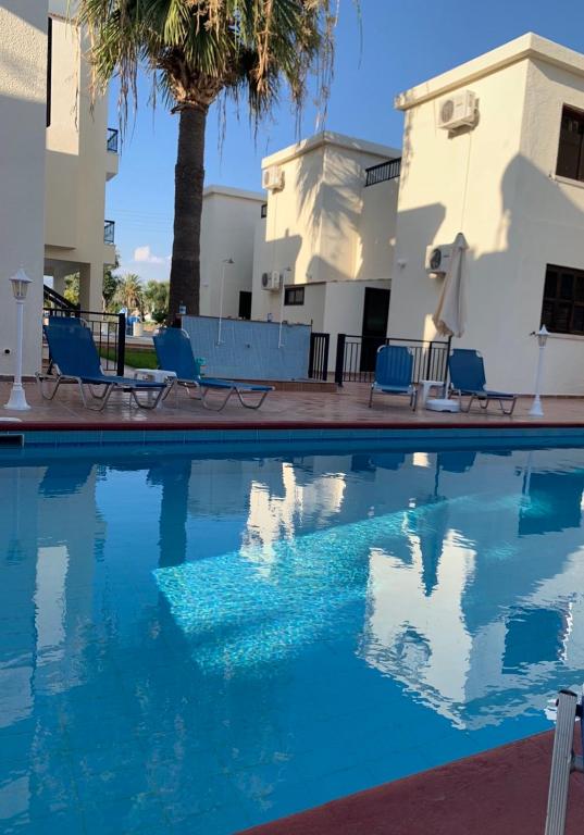 Seashell Apartments — Hotel in Paphos