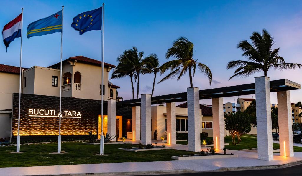 Bucuti & Tara Boutique Beach Resort - Adult Only — Hotel building in Oranjestad