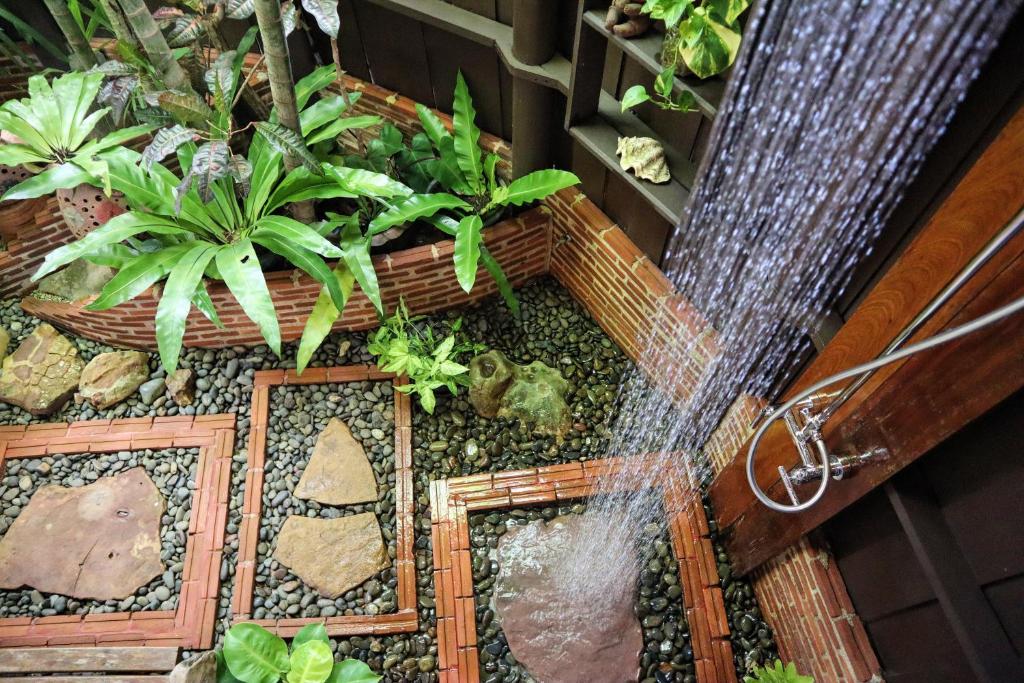 Open air bath