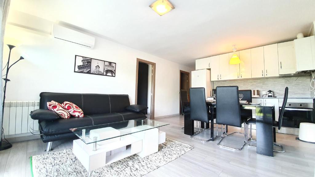 ADAM's FLAT CORAZON DE SALOU - 4