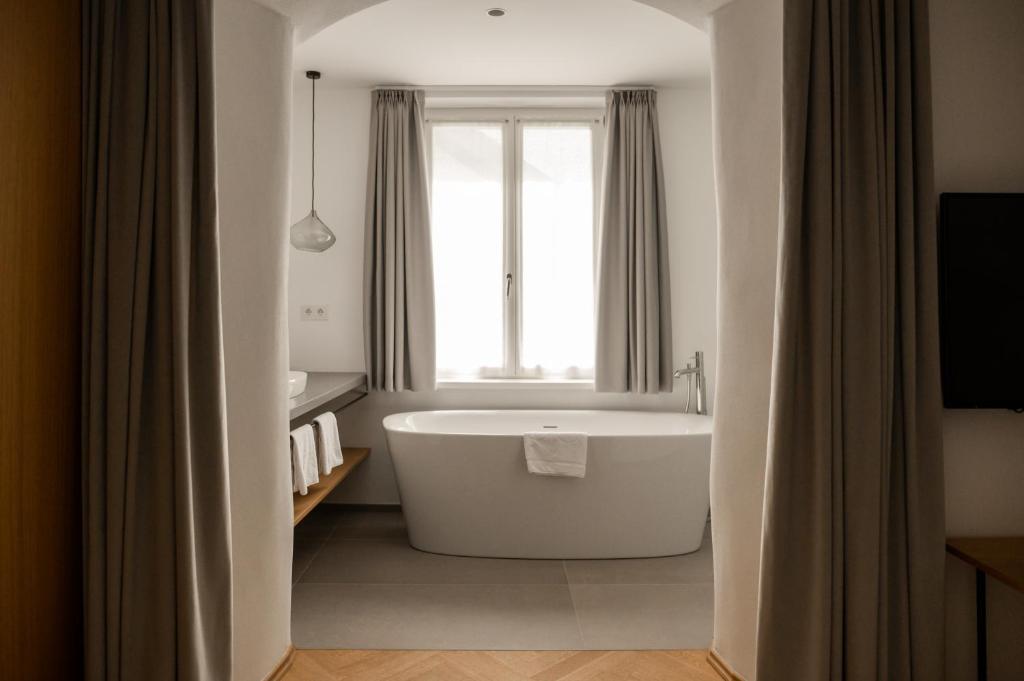 Kuntino Suites