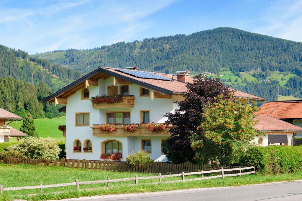 Appartement-Gästehaus Ursula - 5