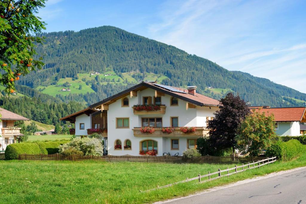 Appartement-Gästehaus Ursula - 4