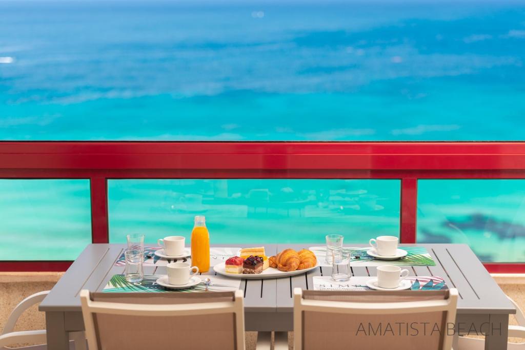 AMATISTA BEACH - Apartamento primera línea - 4