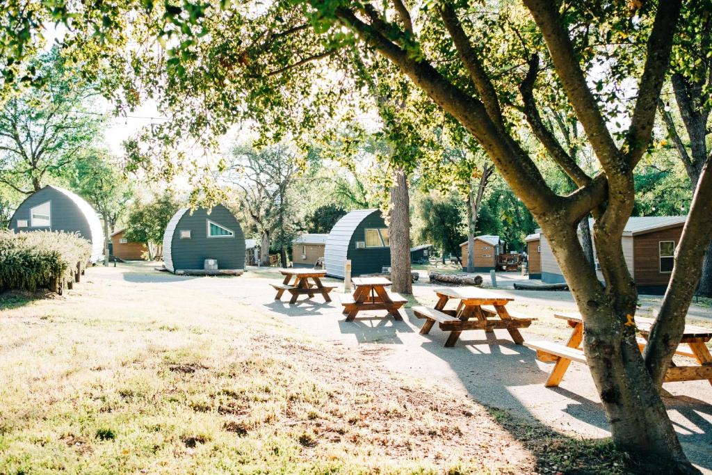 Sierra Meadows, Ahwahnee