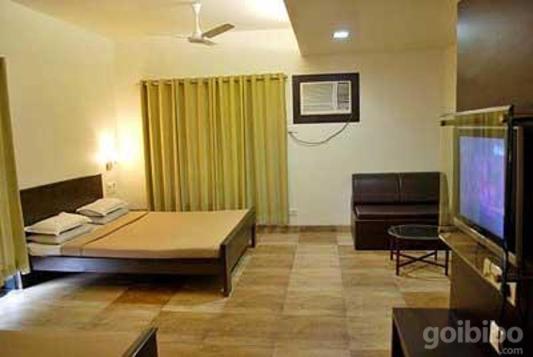Hotel Pankaj + photo