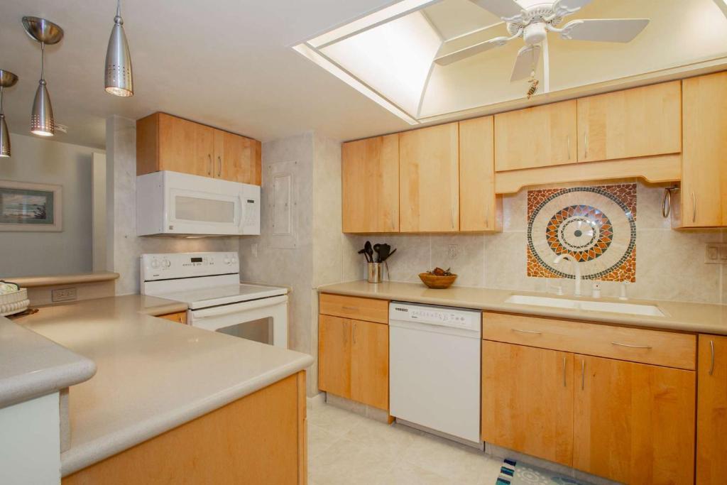 Continental Club- 6th Floor Main image 2