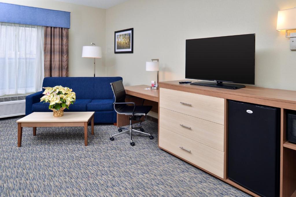 Holiday Inn Express Providence-North Attleboro Photo 28