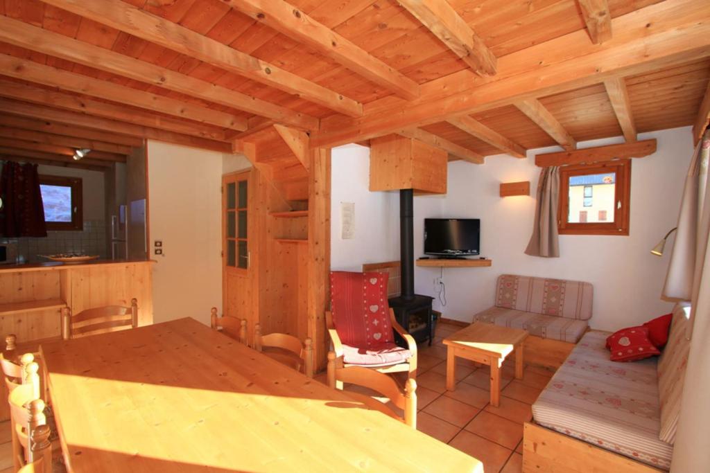 L'Aoùro Hameau des Chazals Nevache Hautes Alpes - 1