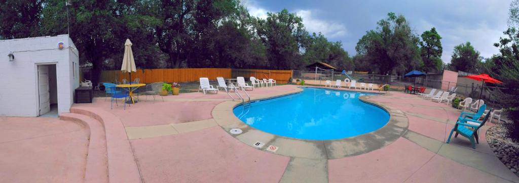 Buffalo Lodge Bicycle Resort - Amazing access to local trails & the Garden photo