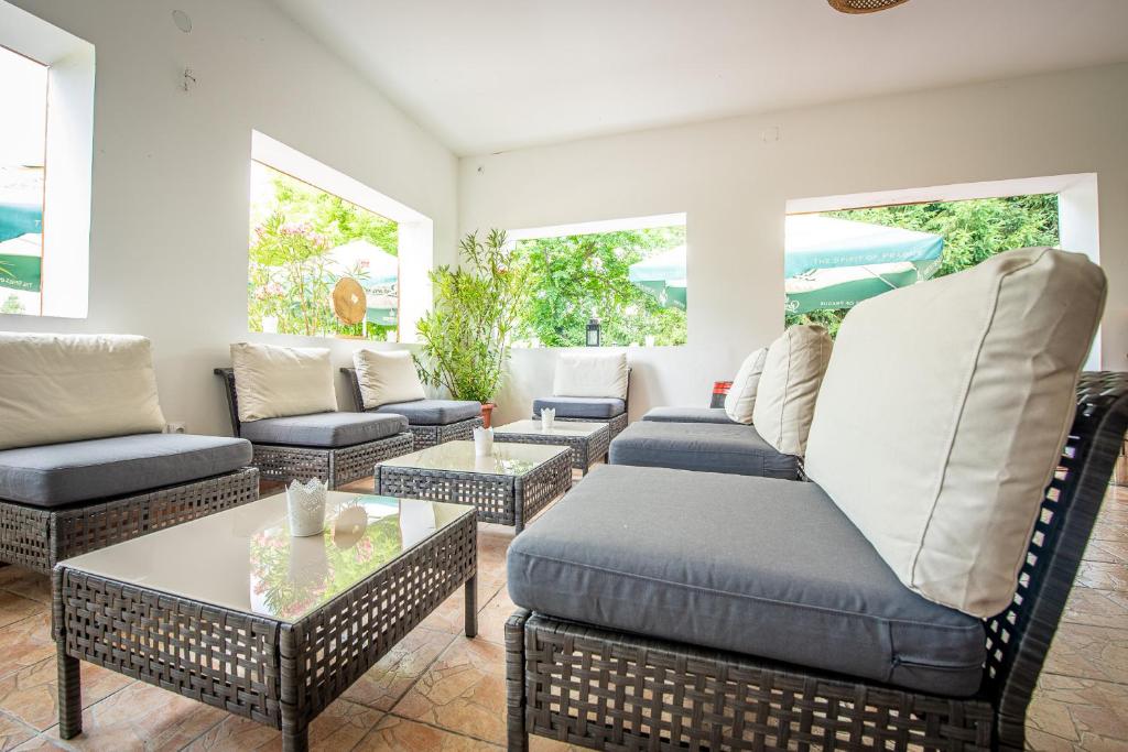 โรงแรมเฮอร์เซก อูดวาร์ฮาซ พอรอสโล (Hotel Herczeg Udvarhaz Poroszlo)