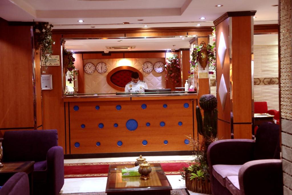 By Quiet Rooms ركن العمر للوحدات السكنية photo
