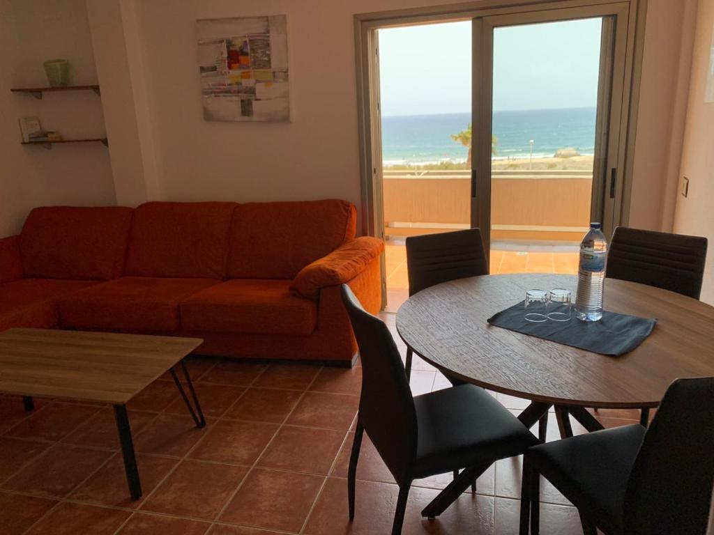Nice terrace in front of the sea. La Jaquita - 1