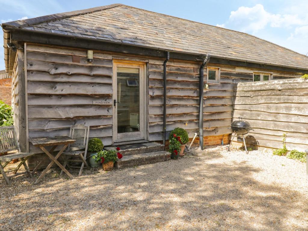 Pond View, Fordingbridge photo 8