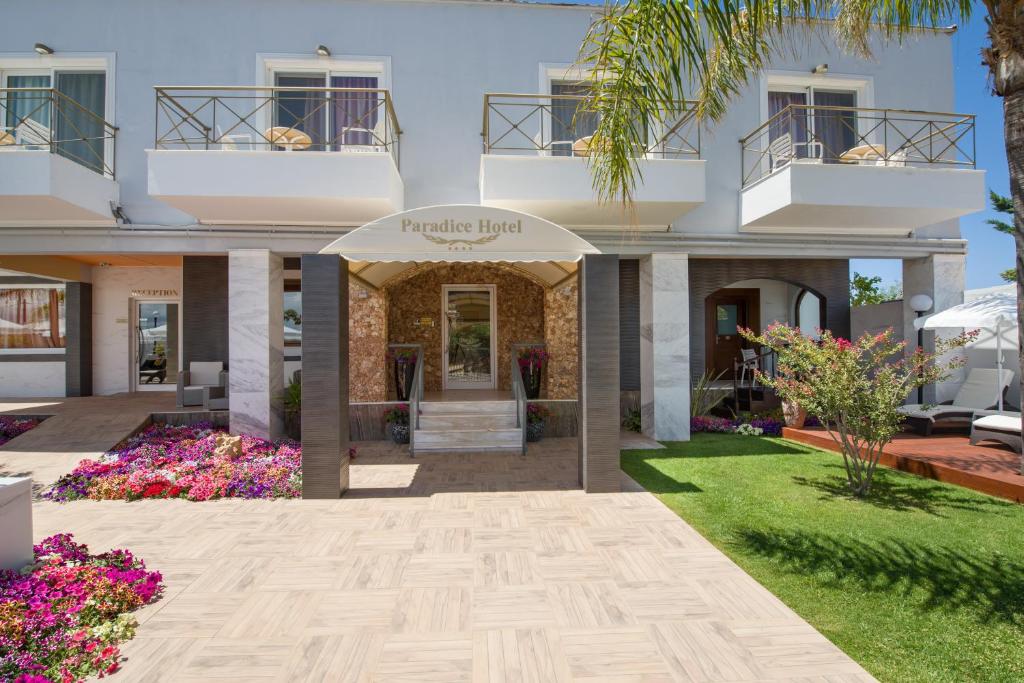 Paradice Hotel Luxury Suites photo