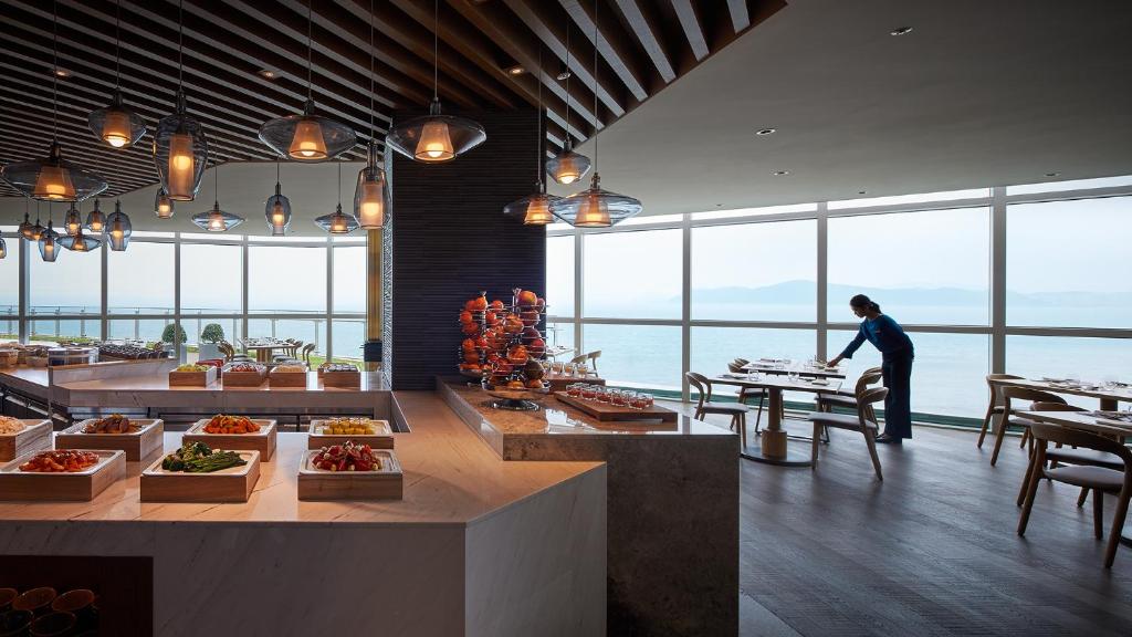 3. 시그니엘 부산 ..