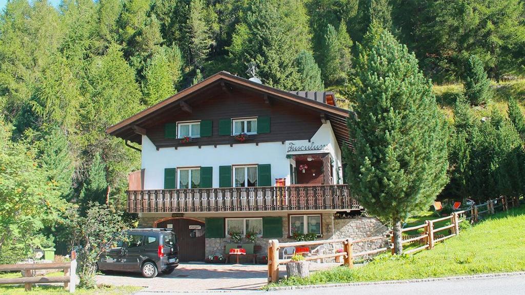 Haus Tusculum - 1