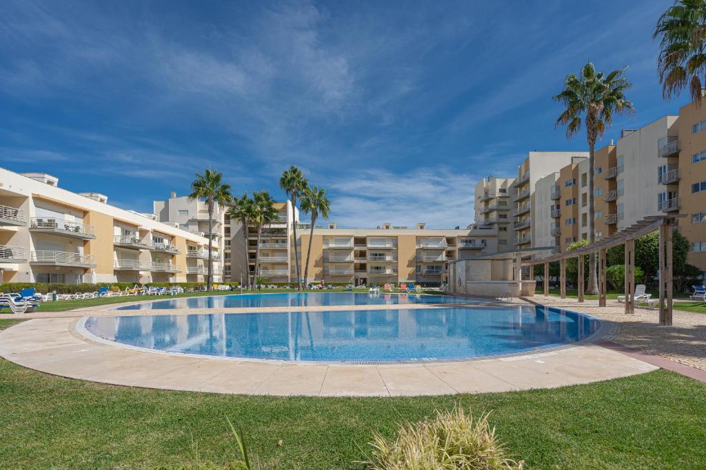 Page 2. Vilamoura Apartments for Rent, Portugal price from 8