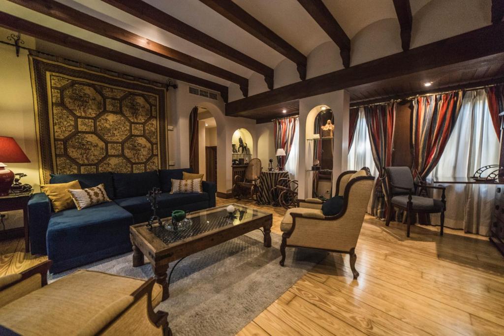 Casa en las Termas de Amador de los Ríos - 1
