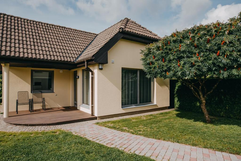 Garden Apartment photo