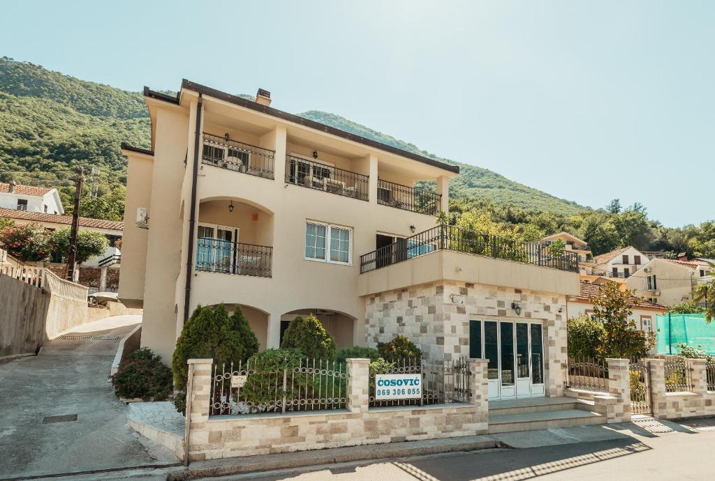 Apartments Ćosović - 2