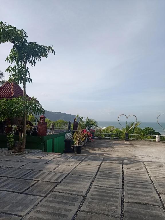 Losmen Kinasih Puncak & Gazebo Pandang photo
