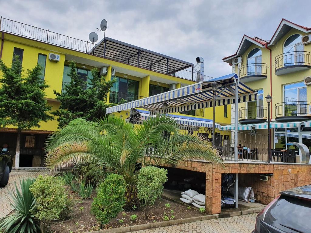 Delta Hotel — Hotel in Ureki