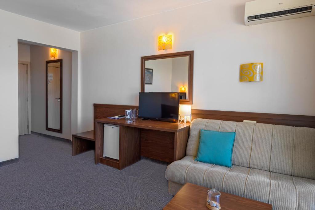 Hotel Glarus Beach& Aqua Park — Hotel rooms in Sunny Beach, Burgas Region