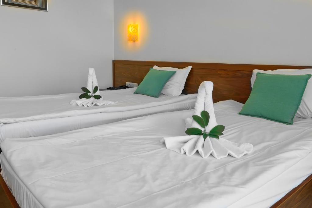 Hotel Glarus Beach& Aqua Park — Hotel rooms in Sunny Beach, Burgas Region