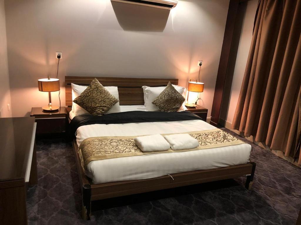 Stars Home Suites Hotel - Al Hamra photo