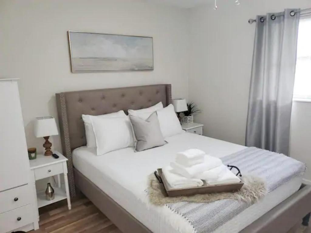Sophisticated Dania Beach Suites Near the Beach