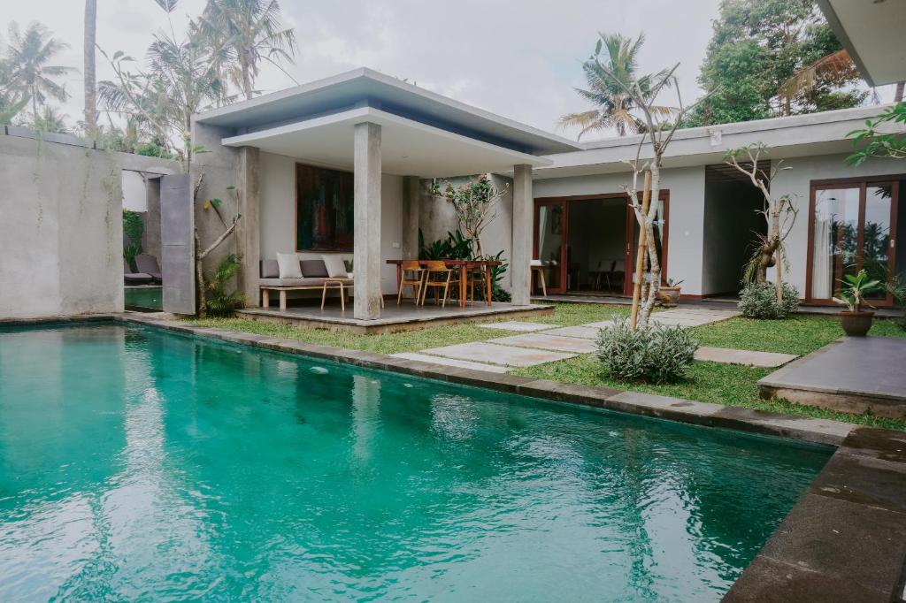 Anggira Villa Ubud photo