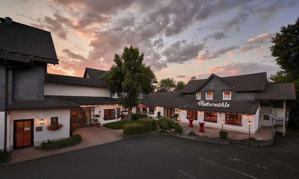 Hotel Pfeffermuhle — Hotel in Siegen