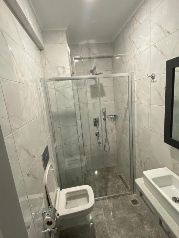 DEDEHAN SUIT HOME photo