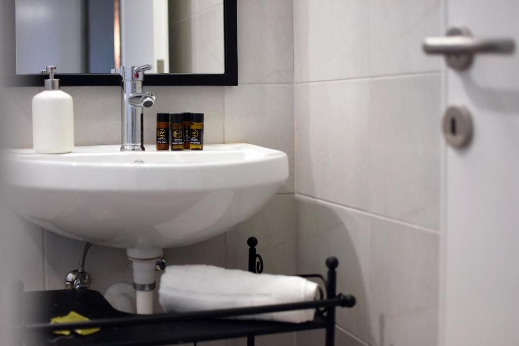 Q Luxury Rooms photo
