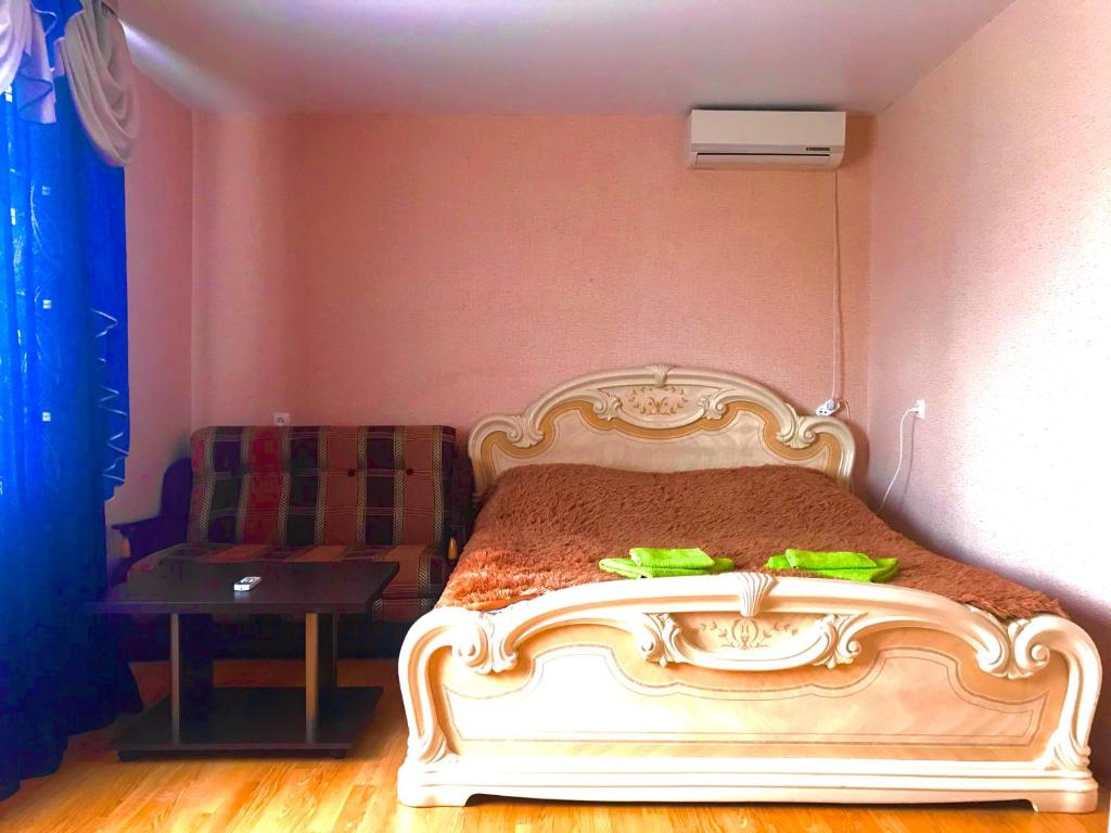 гостиница рядом. гостиница карат краснодар ул новороссийская. гостиница краснодар вблизи красной 109. мотель краснодар. отель аурелиу краснодар.