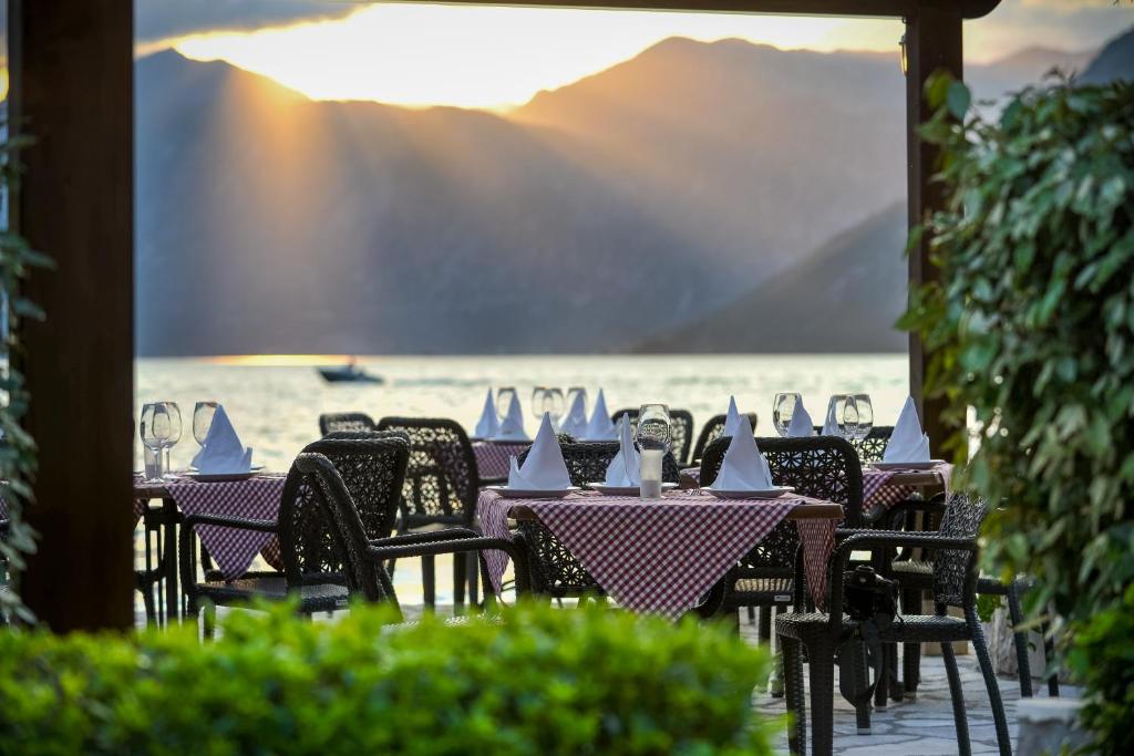 Apartments Babilon — Hotel in Kotor
