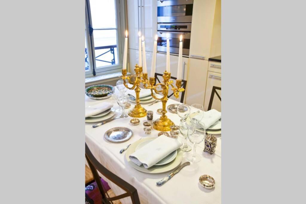 Luxury, Calm and Elegance in the heart of Champs-Elysées with a bottle of Champagne and AC - 4